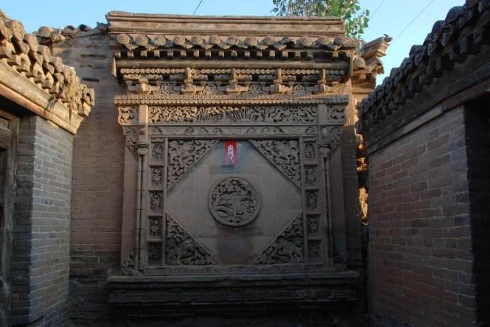 八字风水,门前风水,屋子风水,三重门风水,门形风水,大易风水,风水讲座